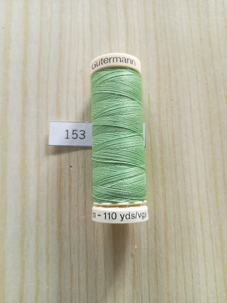 Fil Guterman pour tout coudre - 100 m - Vert printemps N° 153