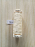 Fil Guterman pour tout coudre - 100 m - Jaune pâle N° 325