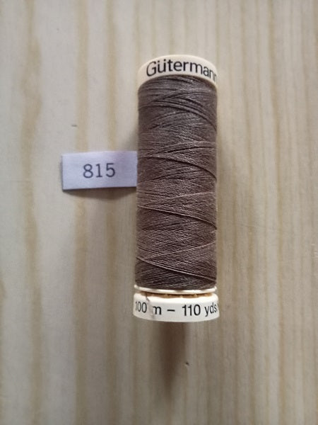 Fil Guterman pour tout coudre - 100 m - Marron N° 815