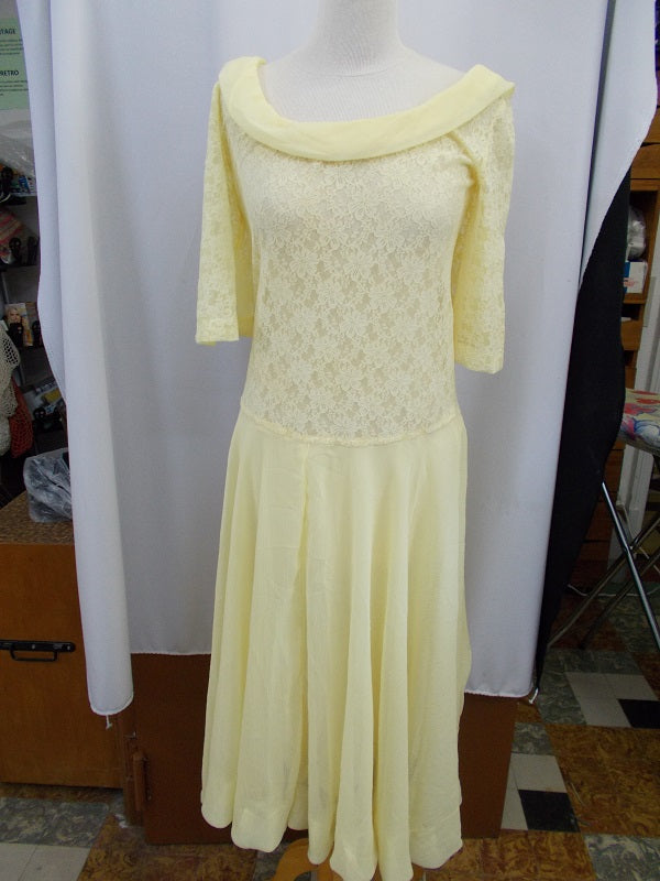 Robe Chic Vintage en dentelle - Femme - Réf : 6608